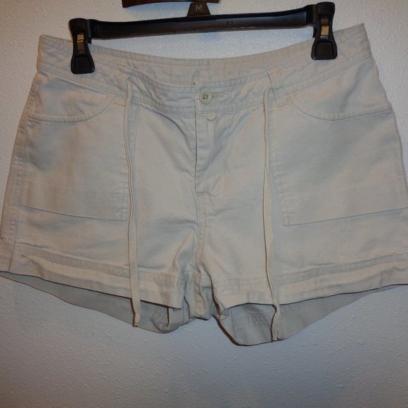 Pants - Junior's Khaki Shorts Size 11